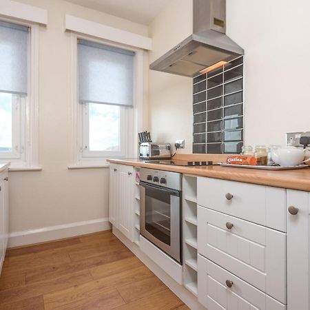 The Whitby Prospect, 2 Bed Apartment With Stunning Views, 2 Mins From Beach Zewnętrze zdjęcie