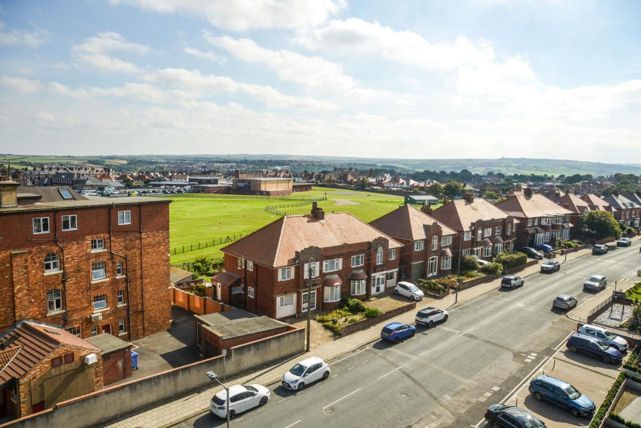 The Whitby Prospect, 2 Bed Apartment With Stunning Views, 2 Mins From Beach Zewnętrze zdjęcie