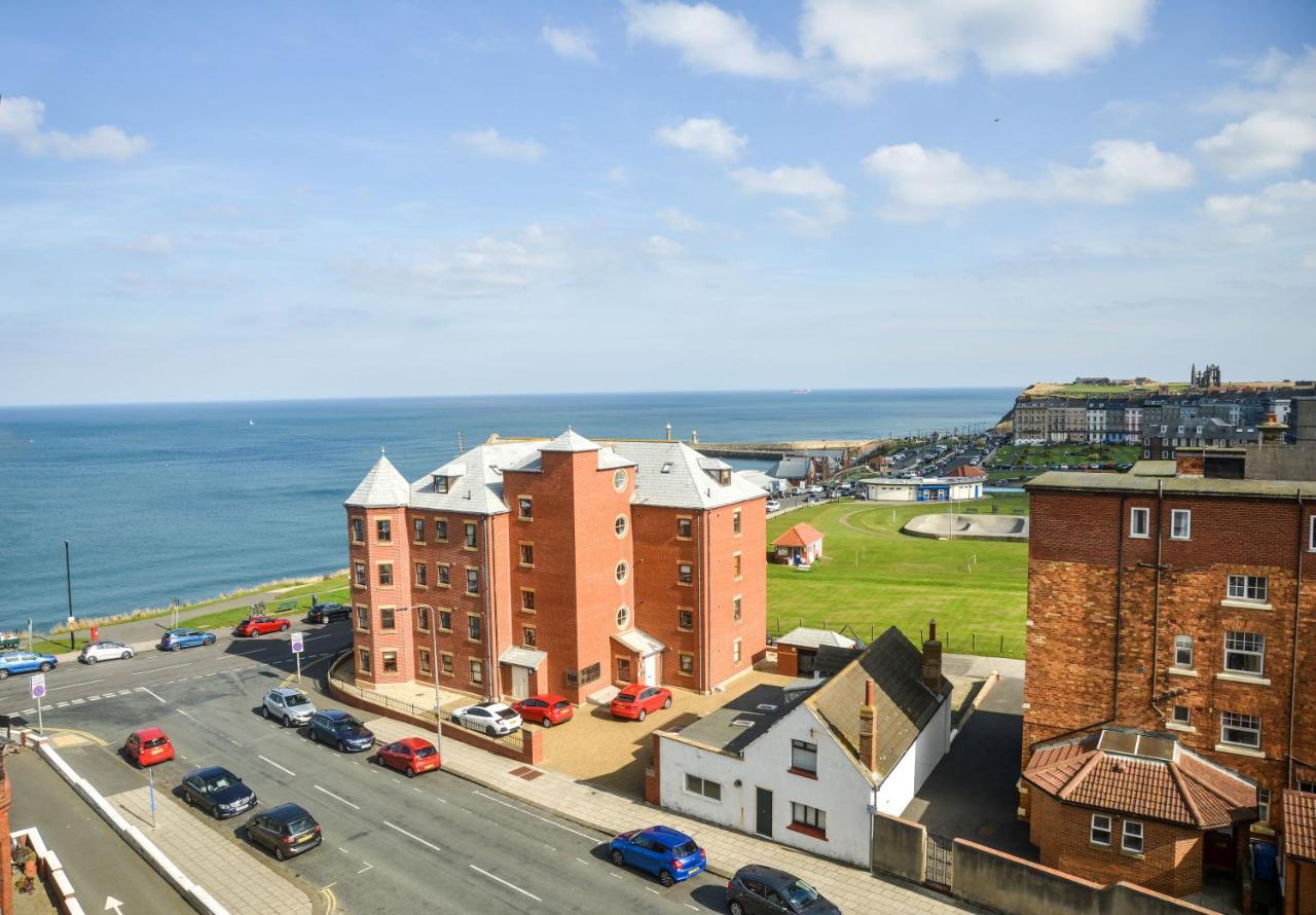 The Whitby Prospect, 2 Bed Apartment With Stunning Views, 2 Mins From Beach Zewnętrze zdjęcie